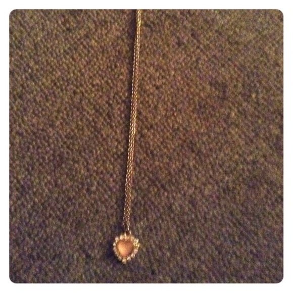 Heart Shape Necklace - Picture 3 of 3